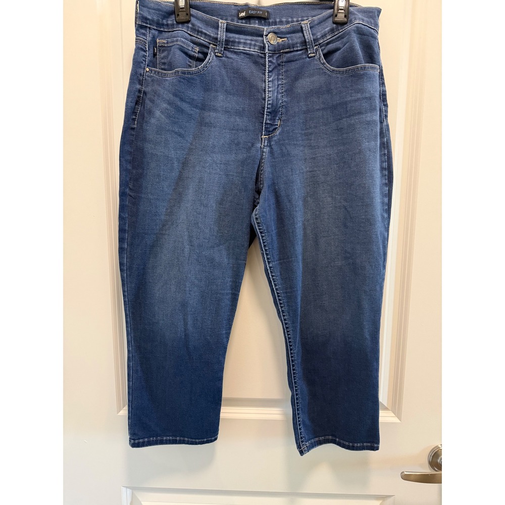 Lee Easy Fit Cropped Capri Jeans Medium Wash Blue Stretch Size 16M